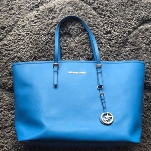 Michael Kors Jet Set Travel Tote